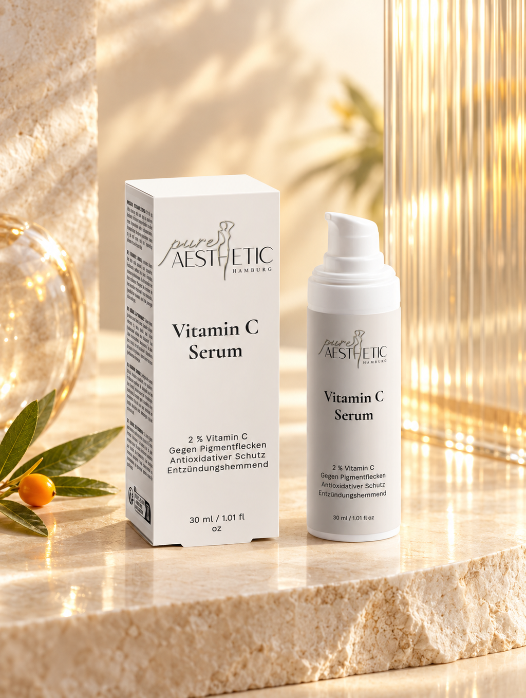 Pure Skin Care Vitamin C Serum in warmer Premium-Inszenierung